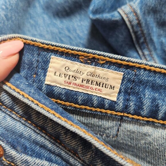 Levi's Premium Big E Wedgie Straight Medium Wash Button Fly Mom Jeans Women's 26 - Picture 10 of 13